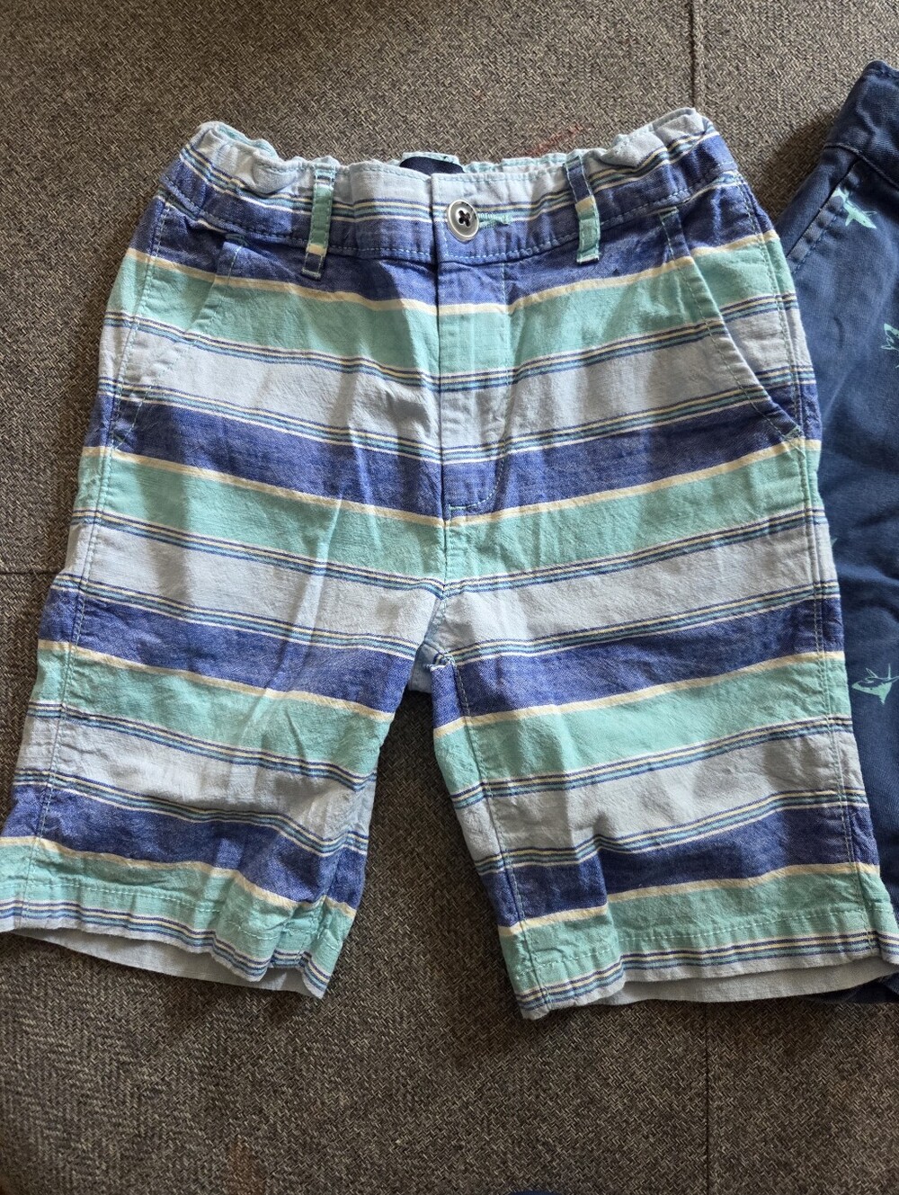 Patterned Shorts Bundle (6) - Picture 2 of 9